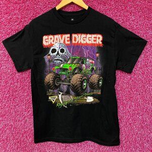 Monster Jam Grave Digger Keeping The Shovel Sharp Graphic T-Shirt Medium